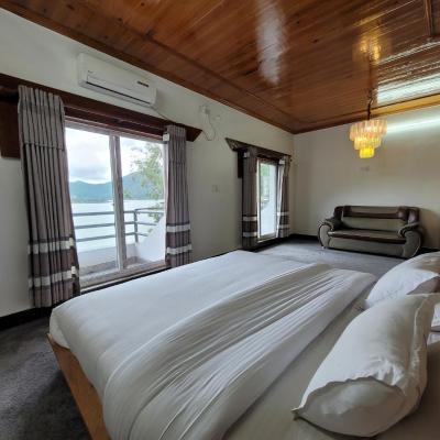 Hotel Night Trails (Gairichautara 33700 Pokhara)