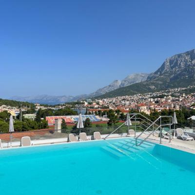 Uzelac apartment with pool (2 Ulica Europske zajednice Våning 4 21300 Makarska)