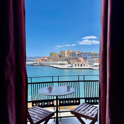 Erietta Suites (44 Akti Kountourioti, Chania Old City 73100 La Canée)