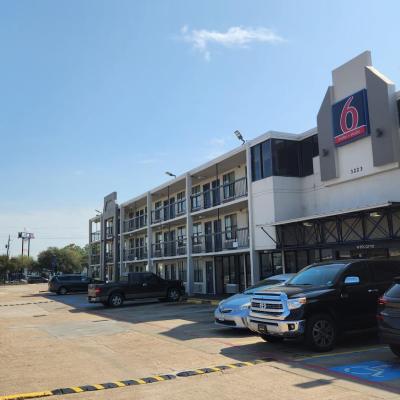 Motel 6 Houston, TX - Medical Center - NRG Stadium (3223 South Loop West TX 77025 Houston)