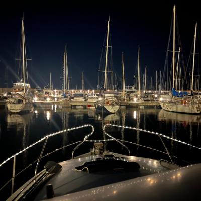 Cosy and Homey Houseboat Castelldefels (Port Ginesta 08860 Barcelone)