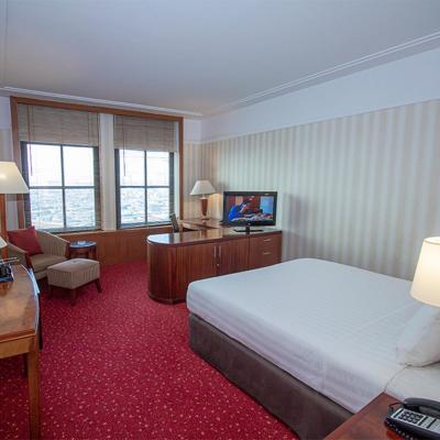 Redtop Hotel & Convention Center (Jl. Pecenongan 72 10120 Jakarta)