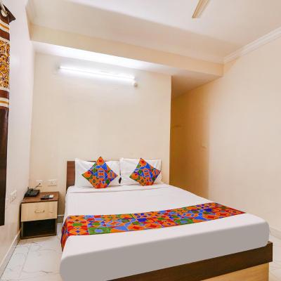 FabHotel Opal Residency (5-8-322/17 Umabagh Nampally 500001 Hyderabad)