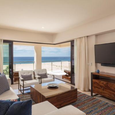 Beachfront 2 Bdrm Condo in Exclusive Diamante Golf (Diamante Boulevard 23473 Cabo San Lucas)