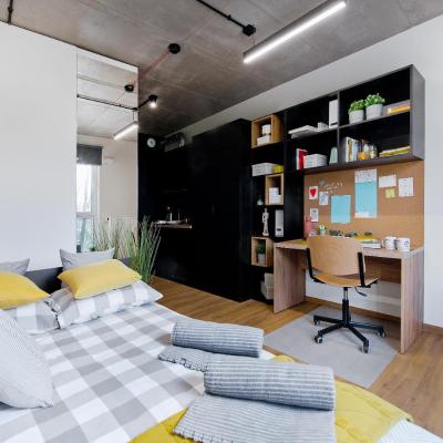 SHED Living Kraków (51A  Aleja 3 Maja 30-062 Cracovie)