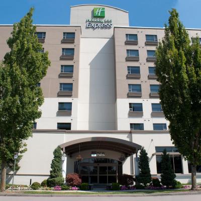 Holiday Inn Express Vancouver Airport-Richmond, an IHG Hotel (9351 Bridgeport Road V6X 1S3 Richmond)