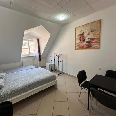 Apartamenty Gołębia-Economic (4 GoÅÄbia 61-636 Poznań)