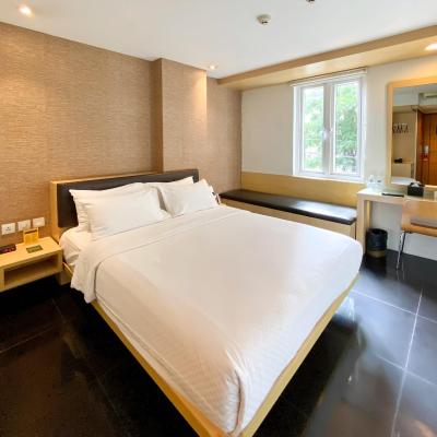 M Hotel (Jl. Melawai VI. No.27 Blok M 12160 Jakarta)