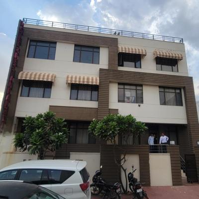 Hotel Hari Villa (76, Shiv Nagar 3rd, Near SKIT College, Jagatpura 302017 Jaipur)