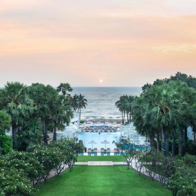 InterContinental Hua Hin Resort, an IHG Hotel (33/33 Petchkasem Road, 77110 Hua Hin)