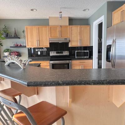 Private Room Male Only North Side Edmonton 165 Ave 56 Street Walking Distance to Strip Mall (16508 56 st T5Y 3M7 Edmonton)