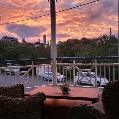 Urban Riverside Rest (21 Hilton Street 4169 Brisbane)