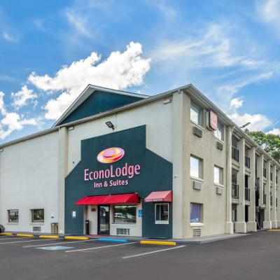 Econo Lodge Inn & Suites I-64 & US 13 (5819 Northampton Boulevard VA 23455 Virginia Beach)