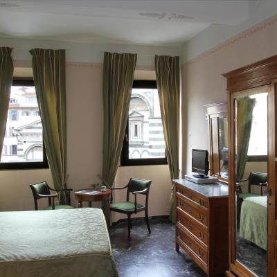 B&B A Florence View (Piazza San Giovanni 2 50121 Florence)