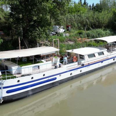 Péniche Spa Le Makara - Avignon (1870 Chemin des Canotiers 84000 Avignon)