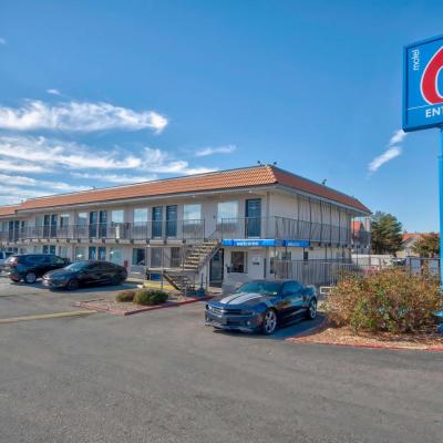 Motel 6-Albuquerque, NM - Carlisle (3400 Prospect Avenue Northeast NM 87107 Albuquerque)