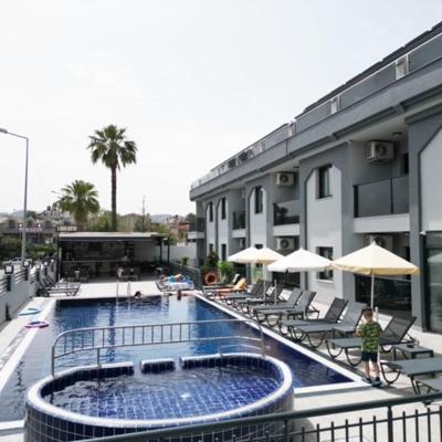 Ozturk Apart Hotel (Kemeraltı Mah., Ulusal Egemenlik Cad.,85. Sok, No:14 48700 48700 Marmaris)