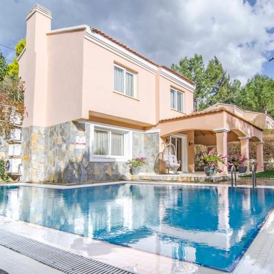 Pine Club Apart Hotel (Kuşadası Soğucak mah 5069 sokak No:3 Z1 09430 Kuşadası)