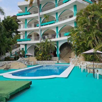 Casa Costa Brava (La Suiza CALLE LA SUIZA No. 9 FRACC. LAS PLAYAS 39390 Acapulco)