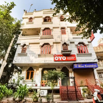 Super Hotel O 7135 Hotel Blue Sapphire Delhi (Plot No. 3351-54, Christian Colony, Bank Street, Karol Bagh, Delhi, Karol Bagh 110005 New Delhi)