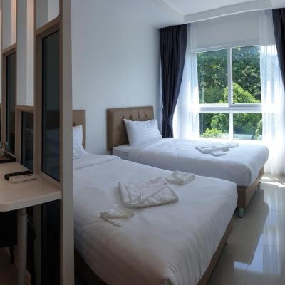 the Royal Guest House (the royal place condominium T.kathu 83120 Phuket)