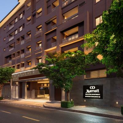 Marriott Executive Apartments Bangkok, Sukhumvit 50 (908 Sukhumvit Road, Soi 50, Phra Khanong, Klong Toei 10110 Bangkok)