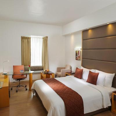 Hotel Mi casa'Lacasa' near Delhi airport (Plot no 80 Vasant kunj road near Aggrwal Sweets New Delhi mahipalpur-110037 110037 New Delhi)