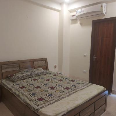 mozo house (Gurgaon - Delhi Expressway 122001 Gurgaon)