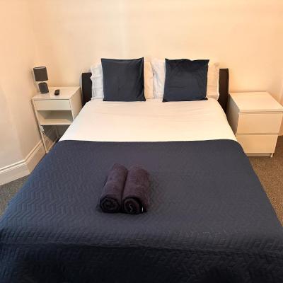 Perfect room 1 (473 Gloucester Road BS7 8UA Bristol)