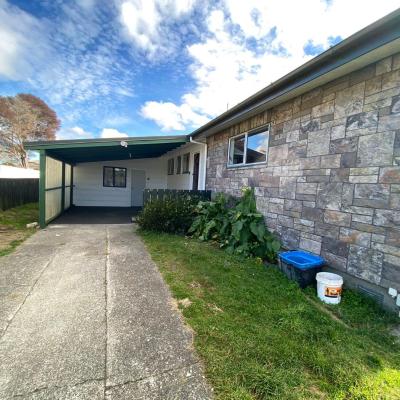 2 Double Beds Studio, 95 Aquirus Drive, Rotorua (95a Aquarius Drive 3010 Rotorua)