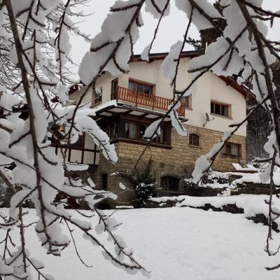 Posada del Ñireco (Itata y vuelta de obligado 1600 8400 San Carlos de Bariloche)