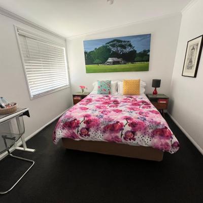 Swan Guest House - Room with Own Private Bathroom (59 Swan Street 4031 Brisbane)