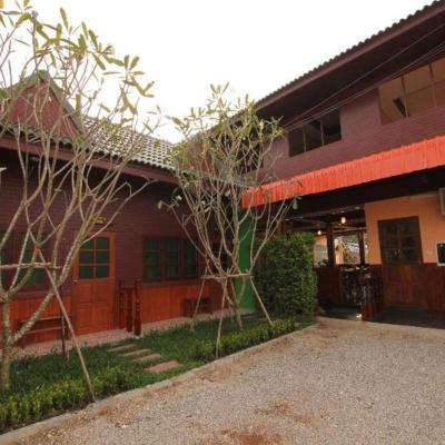 Baanbor Resort Kanchanaburi (10 Saengchuto Road, Tumbol Pak Praek, Amphur Mueng 71000 Kanchanaburi)