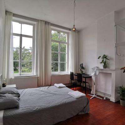 Cozy city centre room with parkview (Begijnhofdries 49 9000 Gand)