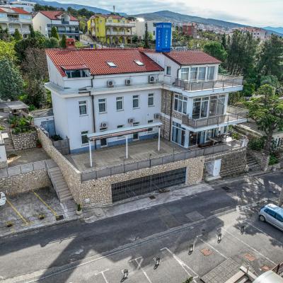 Villa Aurora (Ulica Ante Starčevića 32 51260 Crikvenica)