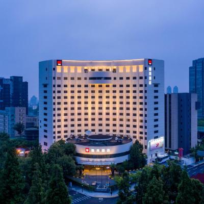 Radisson RED Shanghai Wujiaochang Hotel (No. 1251, Siping Road 200092  Shanghai)