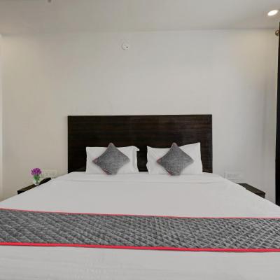 Townhouse Tipsyy Near Bestech Central Square Mall (67a, Sector 53, Gurgaon 122011 Gurgaon)