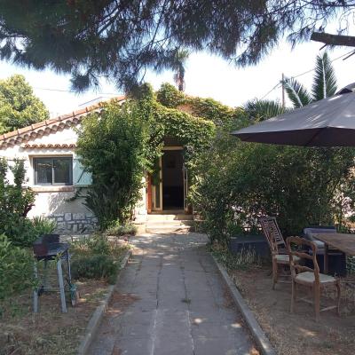 Villa Le Mazet (6 Chemin des Rosiers 06800 Cagnes-sur-Mer)