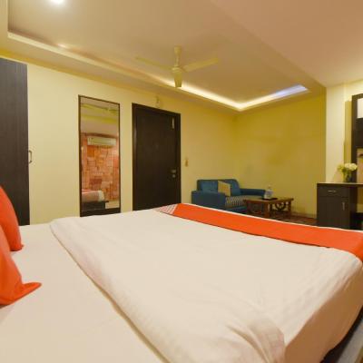 Hotel Tip Top (6/394 , Near SBI Bank Chouraha Chitrakoot, Vaishali Nagar,Jaipur  302021 Jaipur)