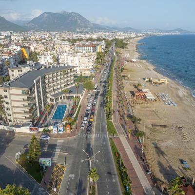 Elysee Rive Hotel (Gullerpinari Mah. Ahmet Tokus Bulvari Selam Sok No:2 07400 Alanya)