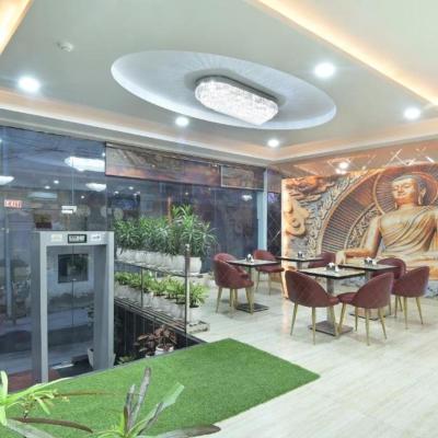 Hotel Castle Blue New Delhi Near IGI Airport (A-109, Road No-5, Mahipalpur Extention 110037 New Delhi)