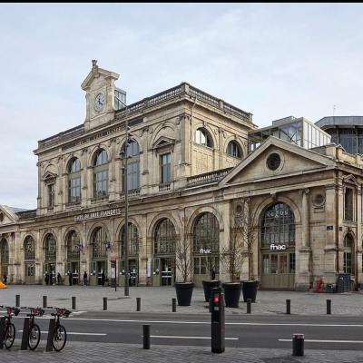 Appartement Gare Lille Flandre, dans l'emblématique rue de Béthune (17 Rue du Sec Arembault 59800 Lille)