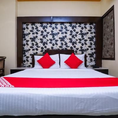 Super OYO Hotel J P Inn Near Patel Nagar Metro Station (Hotel J P Inn, 5/2 East Patel Nager, Near Patel Nagar Metro Station, Delhi 110008 New Delhi)