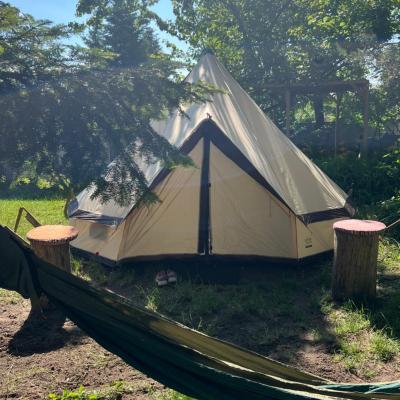 Tipi holiday (Radzikowskiego 123A 31-342 Cracovie)