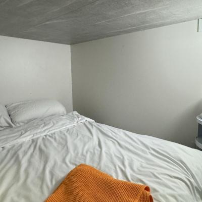 Komo Pod Hotel (12 Andre Street E8 2AA Londres)