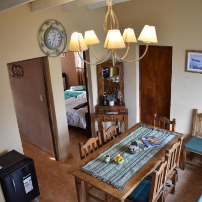 Hotel Cabañas Aparts Tierra de Glaciares (Calle Elba Mendez de Ojeda 723, Barrio los notros  El Calafate Santa Cruz  9405 El Calafate)