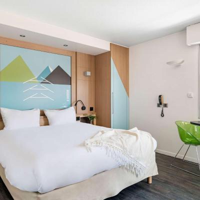 ibis Styles Annecy Centre Gare (1 Place de la Mandallaz 74000 Annecy)