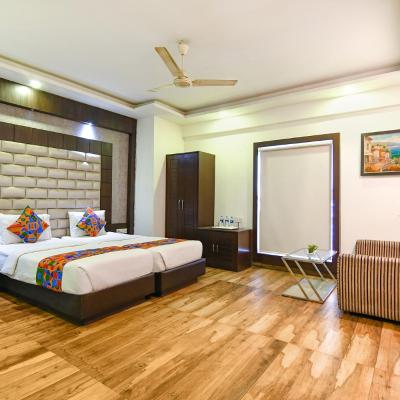 FabHotel Prime Ivory Inn (80 Shakespeare Sarani, Near Park Circus Seven Point Crossing, 700017 Kolkata)