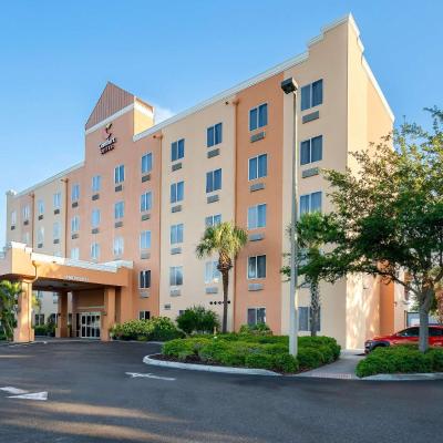 Comfort Suites Tampa Airport North (5421 West Waters Avenue FL 33634 Tampa)