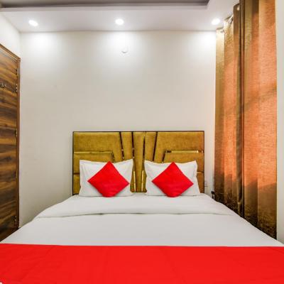 Hotel O AR Residency (405, First floor, Site 1 Pillar number 623, Vikaspuri, Delhi 110018 New Delhi)